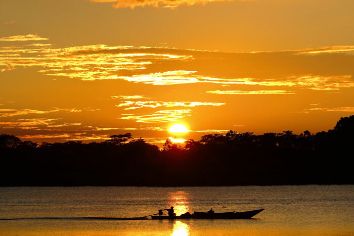 Blog IpsisPro beautiful-sunrise-shores-lake-yarinacocha-pucallpa Luz [Por onde eu começo?] 